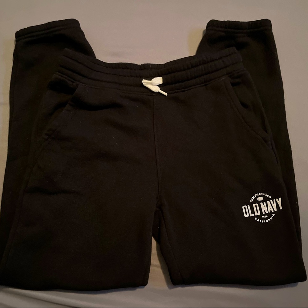 Boys Old Navy black jogger pants size L (10-12).